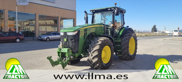 Tractor John Deere 8260R (P069593)